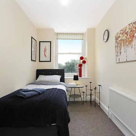 Memories In Margate Apartment Bagian luar foto